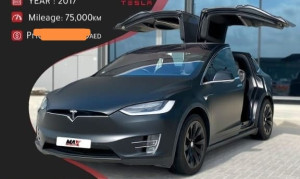 2017 Tesla Model X in dubai