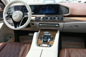 2025 مرسيدس-بنز GLS - جي ال اس