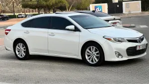 2014 Toyota Avalon in dubai