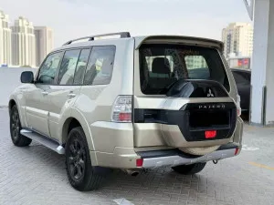 2016 Mitsubishi Pajero