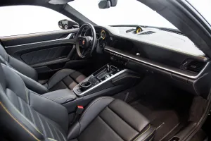 2021 Porsche 911 Carrera