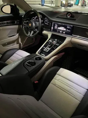 2019 Porsche Panamera