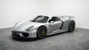 2015 Porsche 918 Spyder in dubai