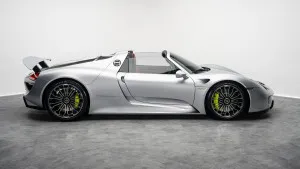 2015 Porsche 918 Spyder