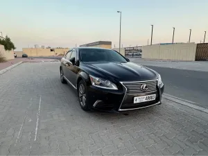 2015 لكزس ال اس ٥٠٠