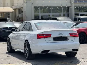 2012 اودي آي ٦