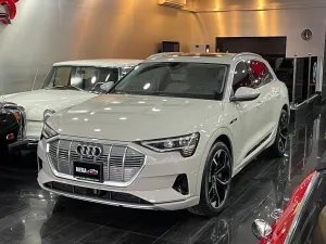 2019 Audi e-tron in dubai