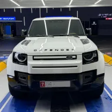 2023 لاند روفر ديفندر