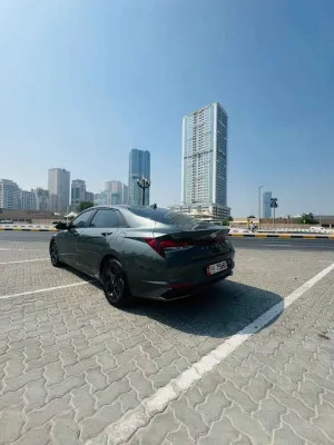 2021 هيونداي افانتي