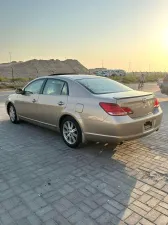 2005 تويوتا افالون