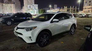 2018 تويوتا راف ٤ in dubai