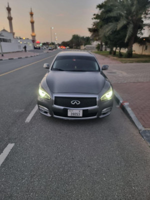 2016 Infiniti Q70