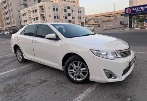 2015 تويوتا كامري in dubai