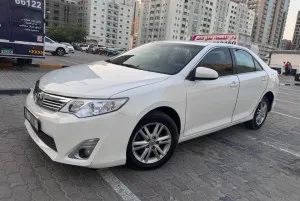 2015 تويوتا كامري