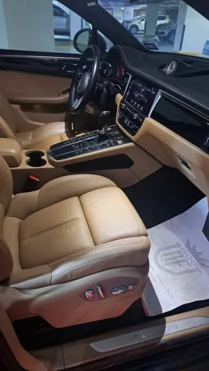 2020 Porsche Macan