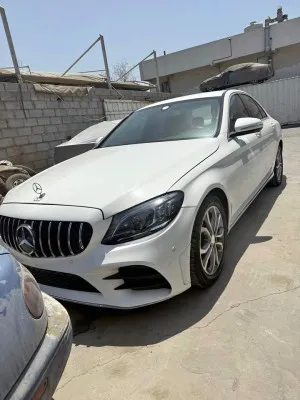2015 مرسيدس-بنز آلفئة - C in dubai