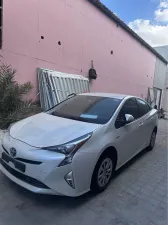 2017 تويوتا بريوس