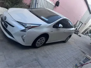 2017 تويوتا بريوس