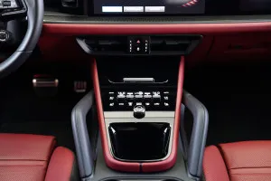 2025 Porsche Cayenne