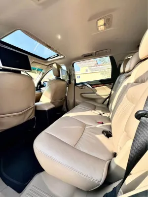 2017 Mitsubishi Montero