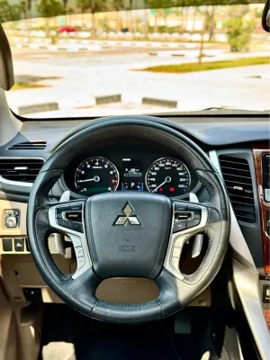 2017 Mitsubishi Montero