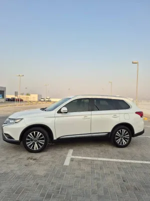 2022 Mitsubishi Outlander in dubai