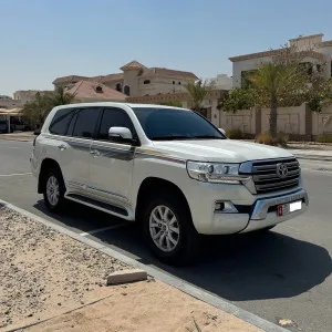 2016 Toyota Land Cruiser in dubai