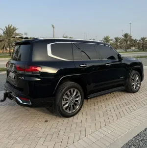 2023 Toyota Land Cruiser