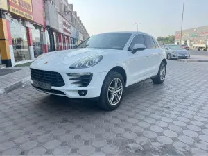 2015 Porsche Macan in dubai