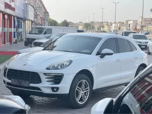 2015 Porsche Macan