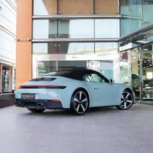 2025 Porsche 911 Carrera