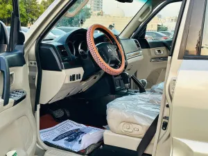 2012 Mitsubishi Pajero