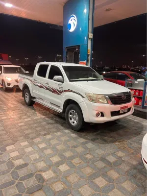 2014 Toyota Hilux in dubai