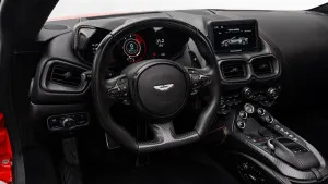 2022 Aston Martin Vantage