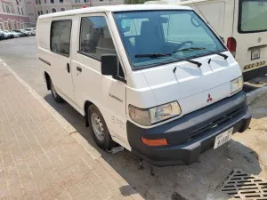 2007 Mitsubishi L300 L400 Delica