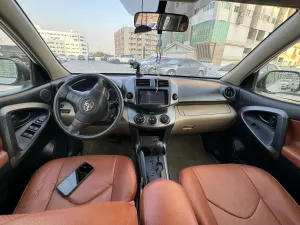 2012 تويوتا راف ٤