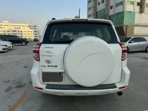 2012 تويوتا راف ٤