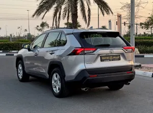 2019 تويوتا راف ٤
