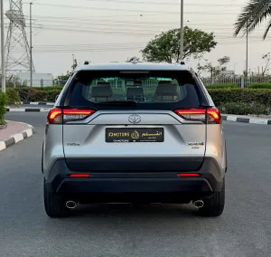 2019 تويوتا راف ٤