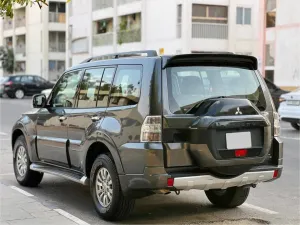 2015 Mitsubishi Pajero
