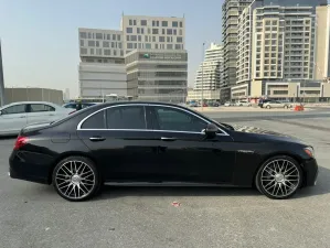 2017 Mercedes-Benz E63 AMG