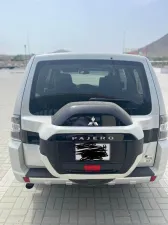 2017 Mitsubishi Pajero