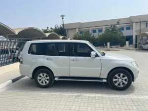 2017 Mitsubishi Pajero