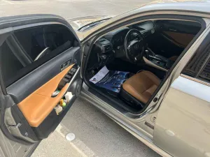 2019 Lexus IS