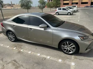 2019 Lexus IS