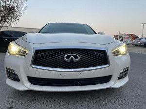 2015 Infiniti Q50 in dubai