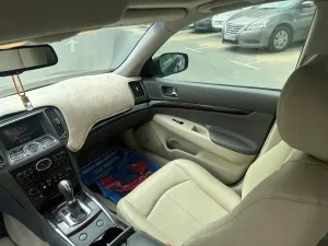 2012 إنفينيتي جي ٢٥