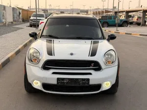 2015 Mini Countryman in dubai