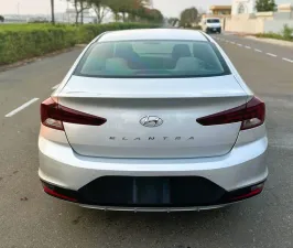 2019 Hyundai Elentra
