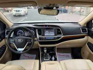 2017 Toyota Highlander